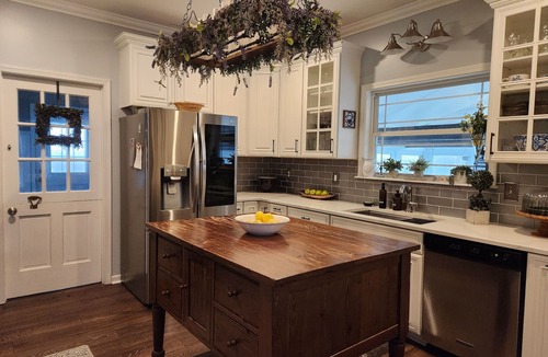 Pinnacle House | Beautiful home in the Foothills of NC