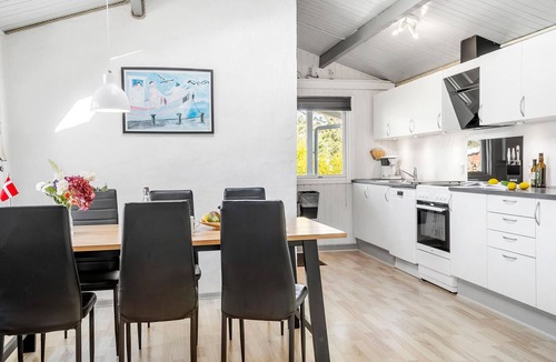 Sønder Vorupør House | Beautiful home in Thisted with kitchen