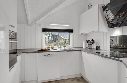 Sønder Vorupør House | Beautiful home in Thisted with kitchen