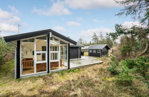 Sønder Vorupør House | Beautiful home in Thisted with WiFi