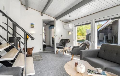 Sønder Vorupør House | Beautiful Home In Thisted With Kitchen