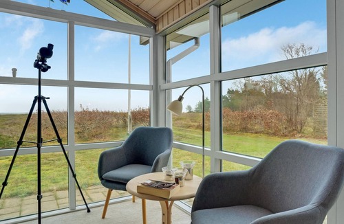 Thyholm House | Beautiful home in Thyholm with WiFi