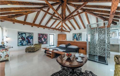 Tkon House | Beautiful Home In Tkon
