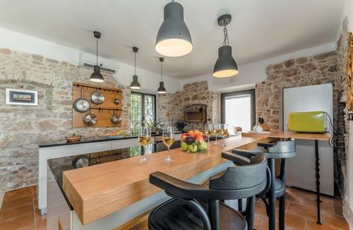 Tkon House | Beautiful home in Tkon