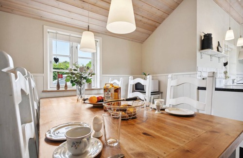 Arrild Ferieby House | Beautiful home in Toftlund with WiFi