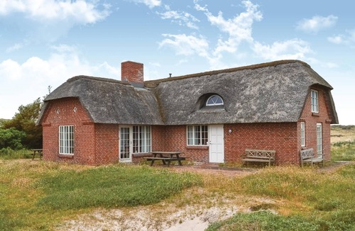 Øhuse House | Beautiful home in Ulfborg