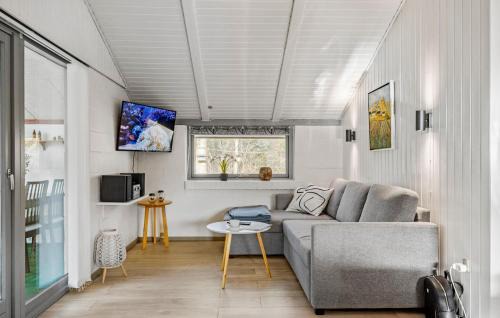 Sønder Nissum House | Beautiful Home In Ulfborg With Wifi