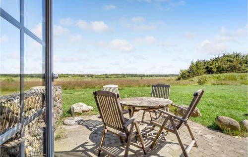 Øhuse House | Beautiful Home In Ulfborg With Kitchen