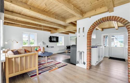 Øhuse House | Beautiful Home In Ulfborg With Kitchen