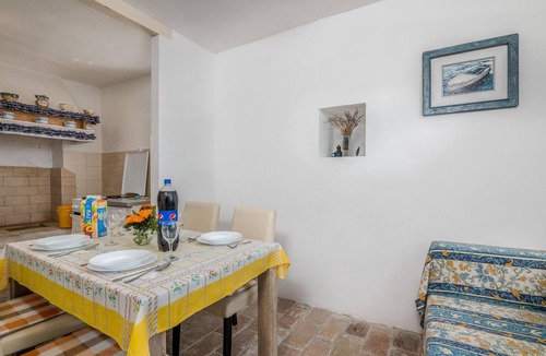 Unije House | Beautiful home in Unije with WiFi