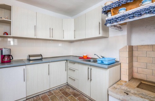 Unije House | Beautiful home in Unije with WiFi