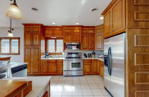 Hammondsport House | Beautiful home in protected cove on Keuka Lake with hot tub!