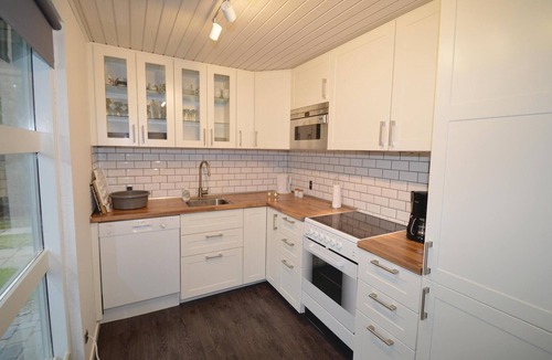 Marielyst House | Beautiful home in Væggerløse with WiFi