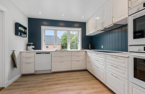 Varde House | Beautiful home in Varde with kitchen