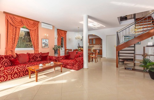 Veprinac House | Beautiful home in Veprinac