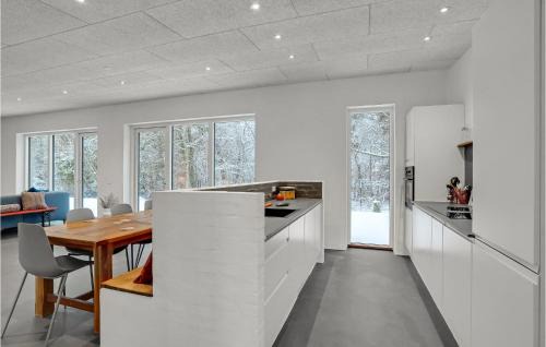 Agger House | Beautiful Home In Vestervig With Wifi
