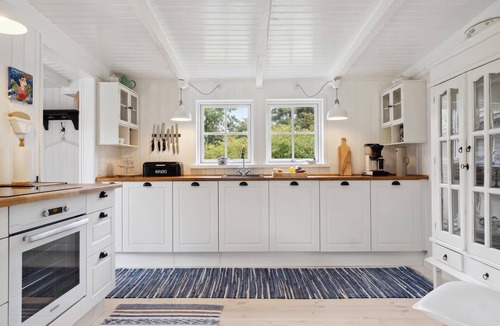 Hoensinge House | Beautiful home in Vig with WiFi