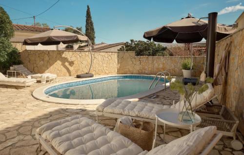Vrboska House | Beautiful Home In Vrboska