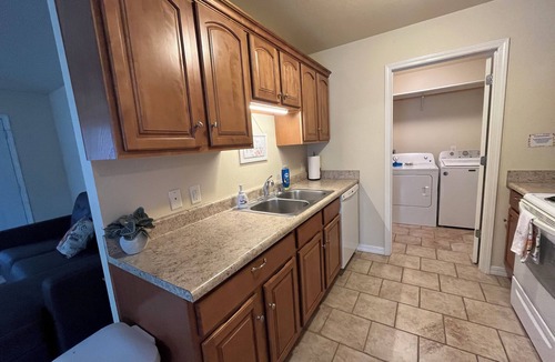 West Plains House | Beautiful Home in West Plains, 2Bed 2Bath, New Furniture