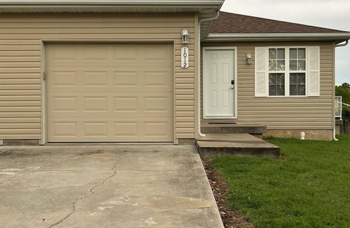 West Plains House | Beautiful Home in West Plains, 2Bed 2Bath, New Furniture