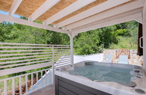 Zmijavci House | Beautiful home in Zmijavci