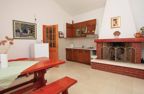 Zrnovo House | Beautiful home in Zrnovo with WiFi