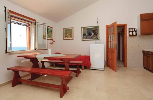 Zrnovo House | Beautiful home in Zrnovo with WiFi