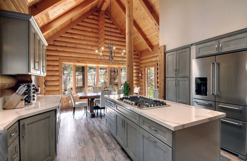 Evergreen Estates Cabin | Beautiful home near both ski resorts. views, hot tub, hallmark Xmas decor