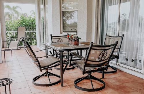 White Marsh House | Beautiful home near Englewood Beach