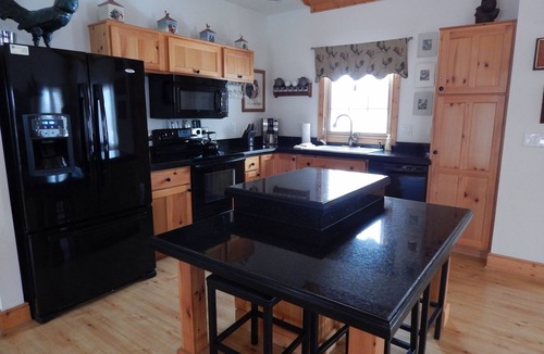 The Galena Territory House | Beautiful home near resort amenities, WIFI