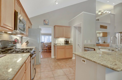 San Antonio House | Beautiful home NWSA:4 min Seaworld, 5 min Shooting Complex, 15 min BMT Lackland