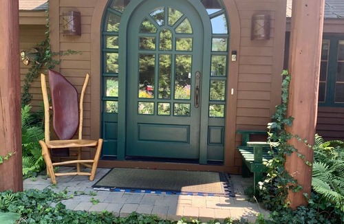 Glen Arbor House | Beautiful Home On Glen Lake