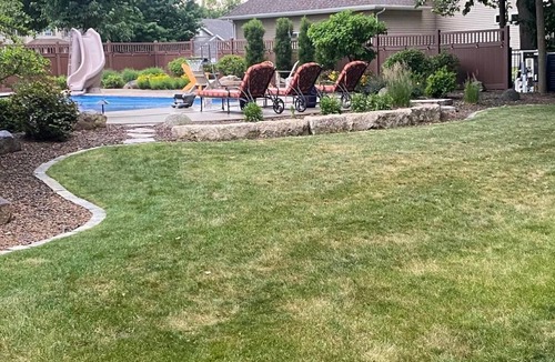 Neenah House | Beautiful home Sleeps 10 with Heated Inground Pool