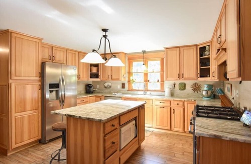 South Chatham House | Beautiful Home w/Artistic Flair!