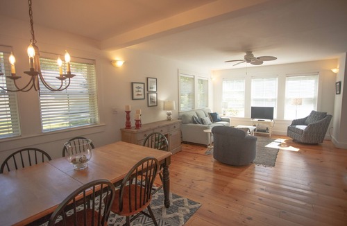 Kennebunkport House | Beautiful home within walking distance to Kennebunkport