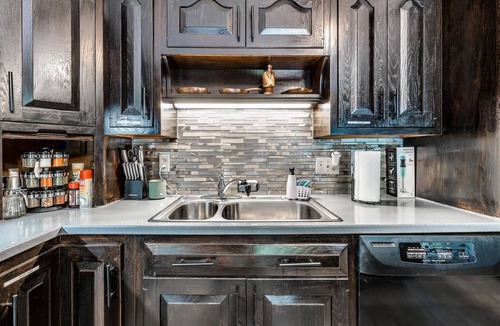 Central Oklahoma City House | Beautiful home with large outdoor pool and hot tub. Large beautiful backyard