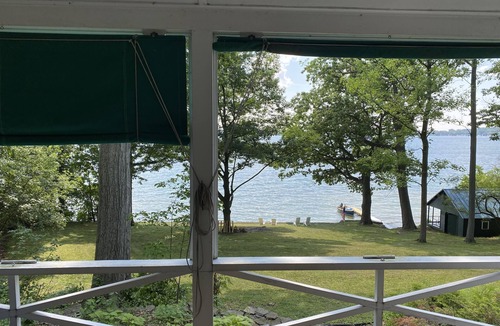 Town of Owasco House | Beautiful home with 180' of Lakefront!