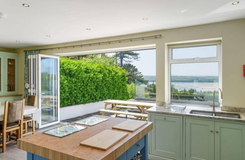 Rock House | Beautiful Home with Pool Overlooking Camel Estuary