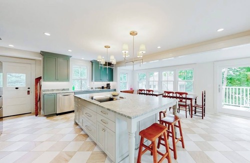 Wiscasset House | Beautiful home with Ping-Pong, fast WiFi & W/D - walk to dining