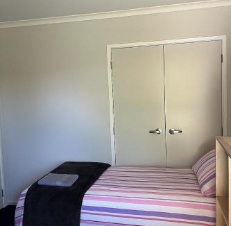 Kihikihi House | Beautiful Home with Rural Views