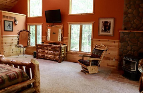 Lewiston House | Beautiful Home with Tee Lake Access