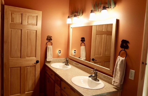 Lewiston House | Beautiful Home with Tee Lake Access