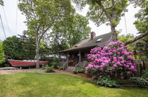 East Chop House | Beautiful home with pool in great location- close to everything!