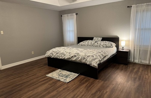 Sachse House | Beautiful house, 2 acre private property, lot of trees, inside a safe community