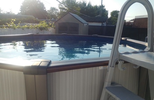 Laval House | Beautiful house. Backyard pool. Free parking. Free Wi-Fi