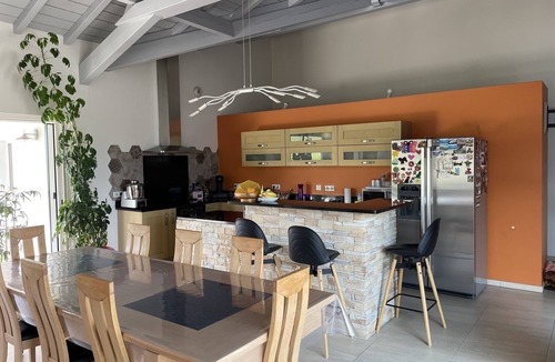 Irissarry House | Beautiful house between sea and mountains