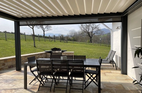 Irissarry House | Beautiful house between sea and mountains