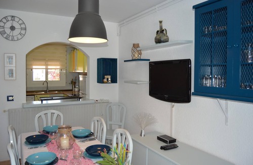 Empuriabrava Ski Chalet | Beautiful house for 8 people with pool and 7.5 m mooring in Empuriabrava