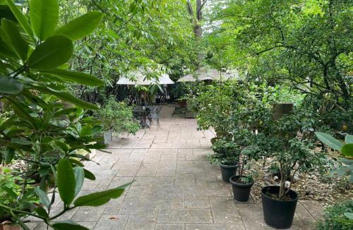Neuilly-sur-Seine House | Beautiful house with a garden in the heart of Neuilly