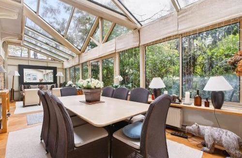 Neuilly-sur-Seine House | Beautiful house with a garden in the heart of Neuilly